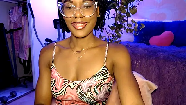 Snapshot of CocoSage chatting on July 13, 2026, 6:02 am CocoSage online show from July 13, 2026, 6:02 am