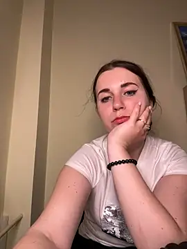 Teylor Love online show from May 21, 2026, 8:06 pm