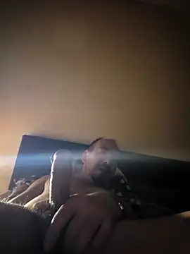 Snapshot of antoniox1978 chatting on December 4, 2025, 4:39 pm antoniox1978 online show from December 4, 2025, 4:39 pm