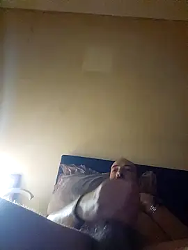 Snapshot of antoniox1978 chatting on December 12, 2024, 4:32 pm antoniox1978 online show from December 12, 2024, 4:32 pm