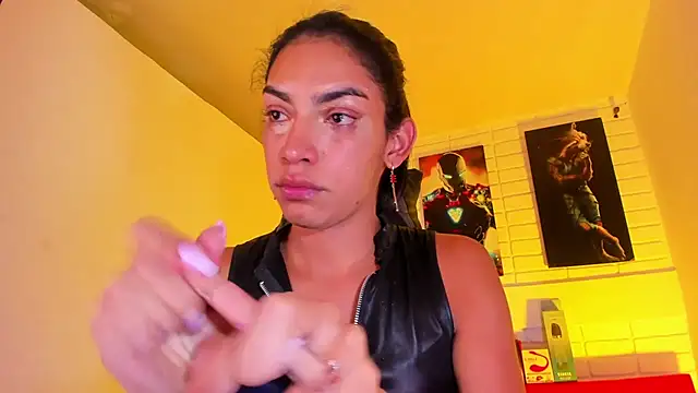 Snapshot of Alahia_Rodriguez chatting on March 9, 2025, 9:25 pm Alahia Rodriguez online show from March 9, 2025, 9:25 pm