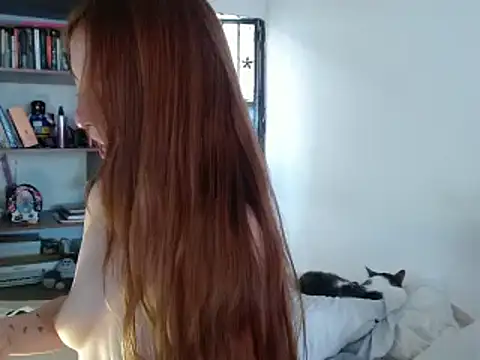 violetapeter 1 online show from February 23, 2025, 8:44 pm