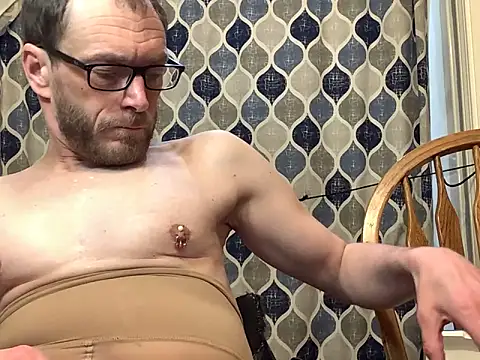 Snapshot of ClintCumin416 chatting on April 12, 2026, 2:15 am ClintCumin416 online show from April 12, 2026, 2:15 am