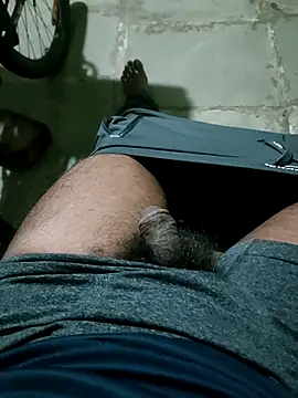 samlord261 online show from April 9, 2026, 3:51 pm