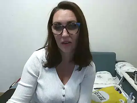 Ulyana72882 online show from December 31, 2024, 9:28 pm