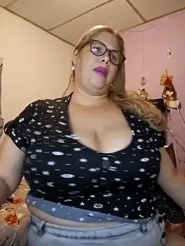 EllisW8 online show from December 14, 2025, 11:38 am