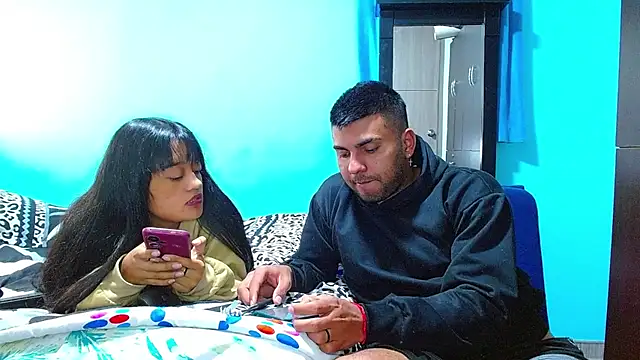 Snapshot of 2ScarletandRyan8 chatting on February 14, 2025, 1:08 pm 2ScarletandRyan8 online show from February 14, 2025, 1:08 pm