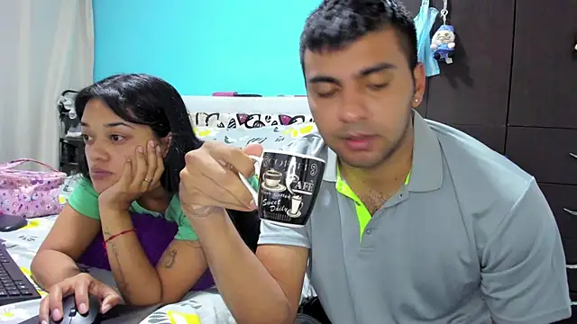 2ScarletandRyan8 online show from April 4, 2026, 10:00 am