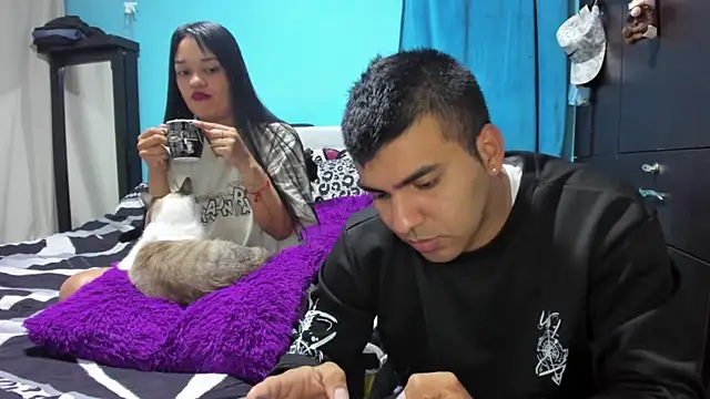 Snapshot of 2ScarletandRyan8 chatting on May 22, 2026, 9:07 am 2ScarletandRyan8 online show from May 22, 2026, 9:07 am