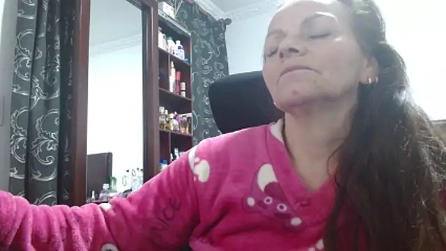 Snapshot of asleycavta chatting on April 7, 2026, 4:58 am asleycavta online show from April 7, 2026, 4:58 am