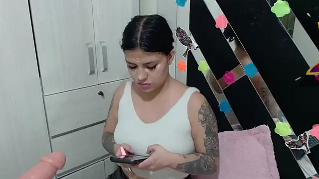 Snapshot of katery_wok11 chatting on September 23, 2025, 6:15 pm katery wok11 online show from September 23, 2025, 6:15 pm