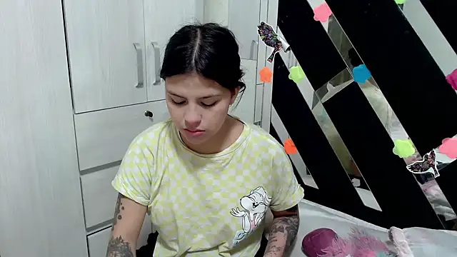 Snapshot of katery_wok11 chatting on November 10, 2025, 5:29 pm katery wok11 online show from November 10, 2025, 5:29 pm