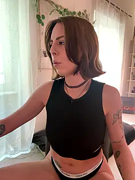 Snapshot of Mia_Railey chatting on January 9, 2026, 2:13 pm Mia Railey online show from January 9, 2026, 2:13 pm