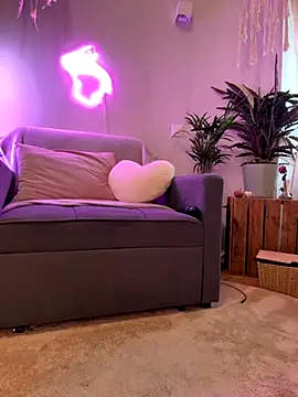 Snapshot of Mia_Railey chatting on September 8, 2025, 4:28 pm Mia Railey online show from September 8, 2025, 4:28 pm