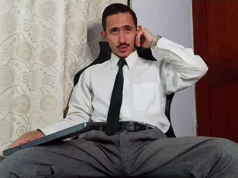 HomeAloneK online show from May 12, 2026, 8:04 pm