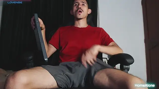 HomeAloneK online show from March 10, 2025, 10:55 pm