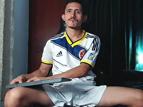 HomeAloneK online show from September 11, 2025, 7:58 pm