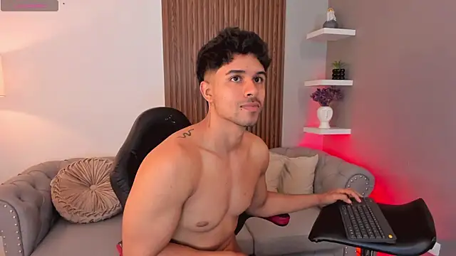 Snapshot of liam_collins21 chatting on March 10, 2025, 11:45 am liam collins21 online show from March 10, 2025, 11:45 am