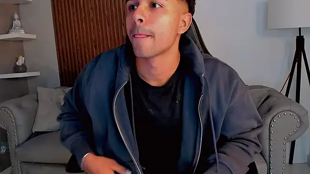 Snapshot of liam_collins21 chatting on September 21, 2025, 11:48 am liam collins21 online show from September 21, 2025, 11:48 am