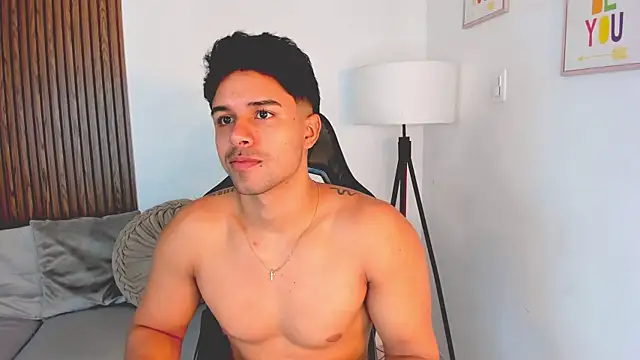 Snapshot of liam_collins21 chatting on October 11, 2025, 11:55 am liam collins21 online show from October 11, 2025, 11:55 am