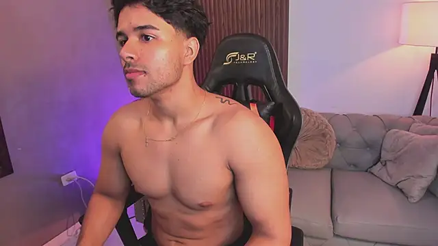 Snapshot of liam_collins21 chatting on February 3, 2026, 12:10 pm liam collins21 online show from February 3, 2026, 12:10 pm