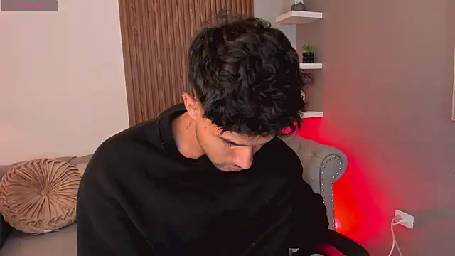 Snapshot of liam_collins21 chatting on March 11, 2025, 11:33 am liam collins21 online show from March 11, 2025, 11:33 am