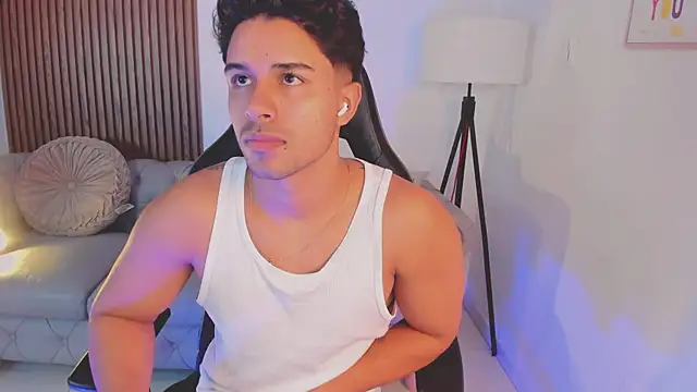 Snapshot of liam_collins21 chatting on October 8, 2025, 11:45 am liam collins21 online show from October 8, 2025, 11:45 am