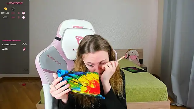 Cowell Adelina online show from November 7, 2025, 8:08 am