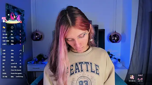 Feniix   online show from May 21, 2026, 4:54 am