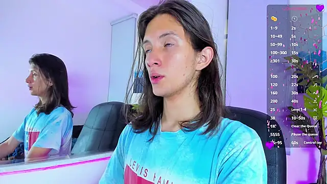 Feniix   online show from March 20, 2025, 3:34 am