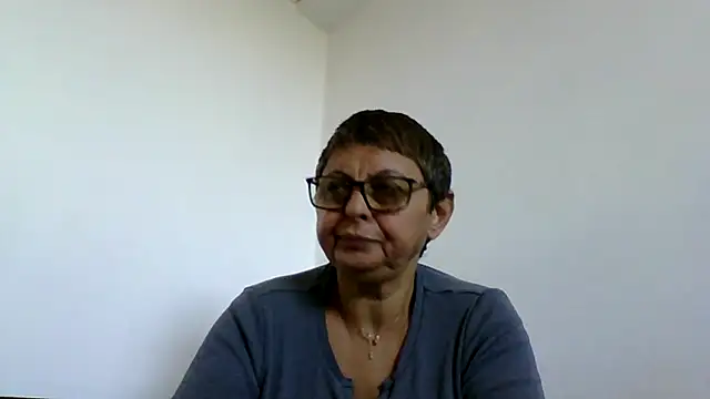 roseblak42 online show from October 19, 2025, 9:34 am