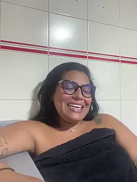 Snapshot of kiana_cream chatting on February 28, 2025, 6:41 pm kiana cream online show from February 28, 2025, 6:41 pm