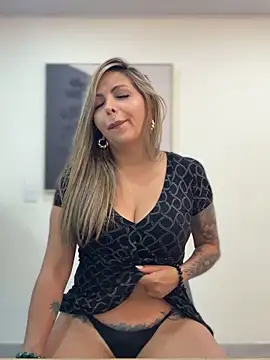  Abril-Office1 online show from November 20, 2025, 12:28 pm