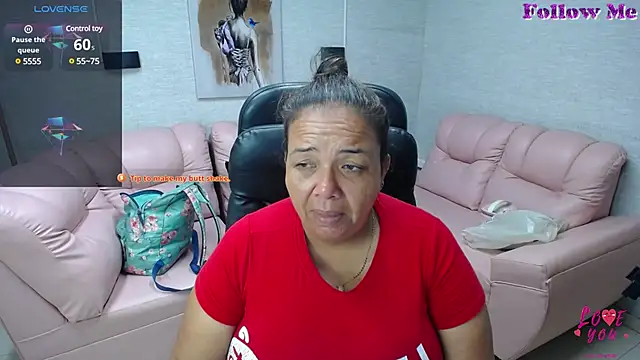 Snapshot of Penelope_Nipples_ chatting on March 18, 2025, 11:44 am Penelope Nipples online show from March 18, 2025, 11:44 am