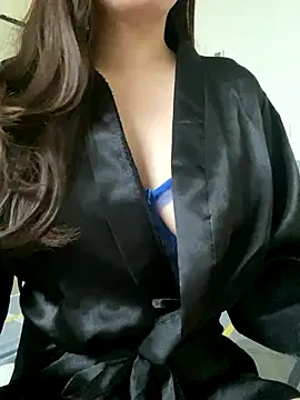 Ruby bear online show from November 4, 2025, 4:38 am