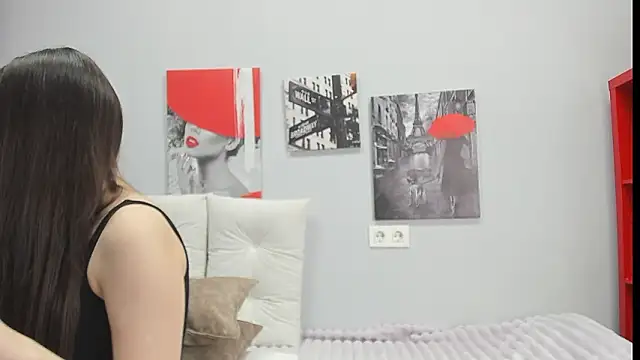 Tiny JuJu online show from February 9, 2026, 1:14 am