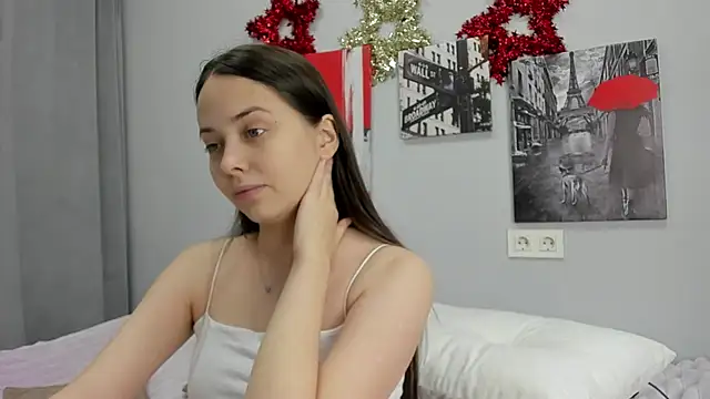 Tiny JuJu online show from December 22, 2025, 1:17 am