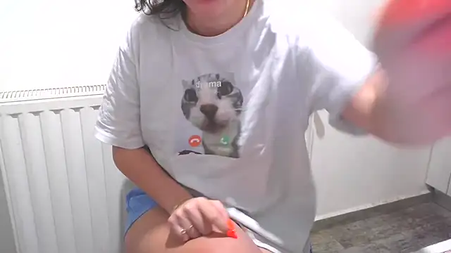 Snapshot of LovelyJulliette chatting on January 8, 2026, 2:45 pm LovelyJulliette online show from January 8, 2026, 2:45 pm