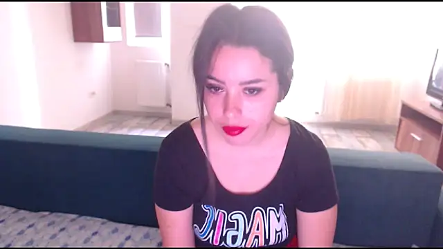 Snapshot of LovelyJulliette chatting on March 17, 2025, 8:07 am LovelyJulliette online show from March 17, 2025, 8:07 am