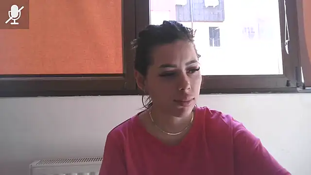 LovelyJulliette online show from March 11, 2026, 12:21 pm