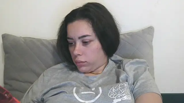 Snapshot of LovelyJulliette chatting on January 10, 2026, 4:24 pm LovelyJulliette online show from January 10, 2026, 4:24 pm