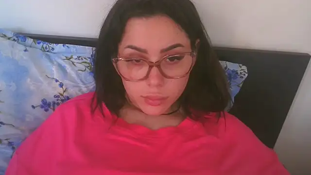 LovelyJulliette online show from May 11, 2026, 2:56 pm