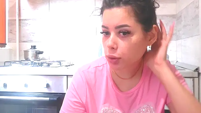 Snapshot of LovelyJulliette chatting on January 16, 2026, 11:58 am LovelyJulliette online show from January 16, 2026, 11:58 am