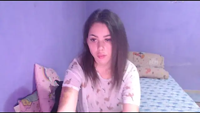 Snapshot of LovelyJulliette chatting on March 7, 2025, 8:11 pm LovelyJulliette online show from March 7, 2025, 8:11 pm