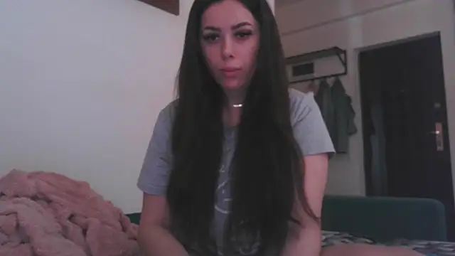 LovelyJulliette online show from April 25, 2026, 12:30 pm