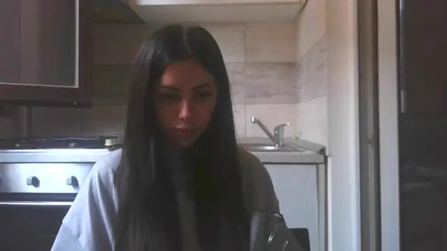 LovelyJulliette online show from May 11, 2026, 10:38 am