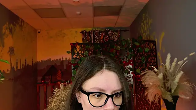 VeliraBraitberg online show from March 13, 2026, 2:55 pm