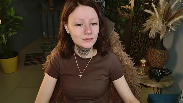 VeliraBraitberg online show from July 13, 2026, 5:51 am