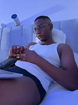 Snapshot of Arwens_bell08 chatting on January 12, 2025, 4:31 am Arwens bell08 online show from January 12, 2025, 4:31 am