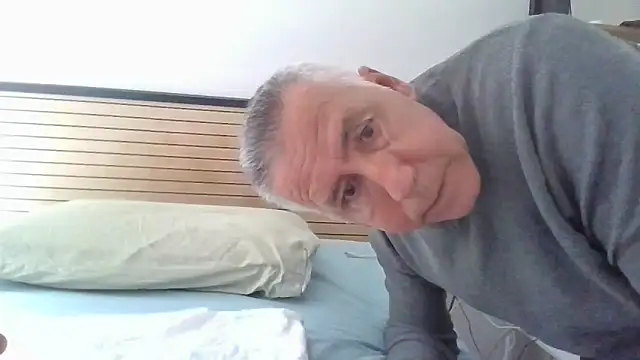 fransexdol online show from May 10, 2026, 2:41 pm